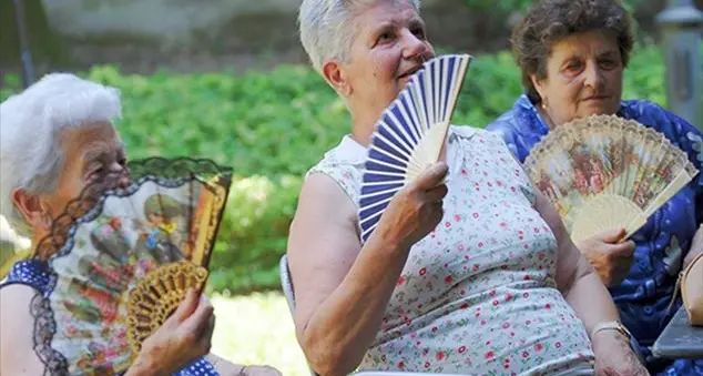 Anziani soli, il toccasana dei legami