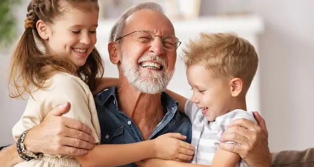 Grazie nonni! Una famiglia su tre è aiutata da voi