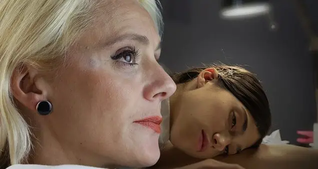 Madre invadente: «Mia figlia single separata e \"mollacciona\", che frana con i bambini!»