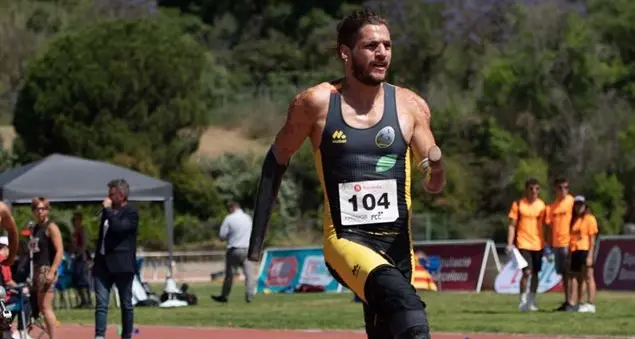 «La meningite mi ha tolto gambe e braccia ma non la voglia di vivere. E ora punto alle Olimpiadi»