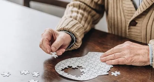 Alzheimer: tenere insieme la memoria grazie a un racconto