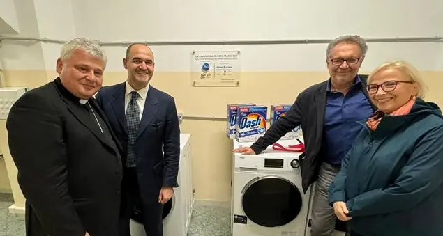 Igiene garantita per i senzatetto di Torino grazie alla generosità del Papa