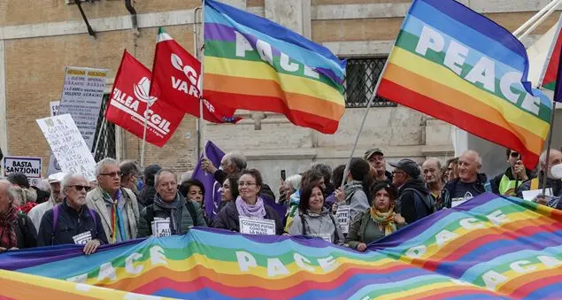 «Noi cattolici in piazza a Roma per dire che non c’è pace senza diritti»