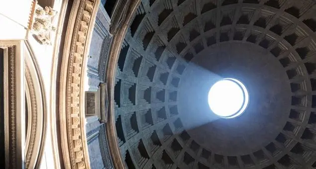 Visitare il Pantheon da pellegrini con le voci di celebri attori e musiche inedite