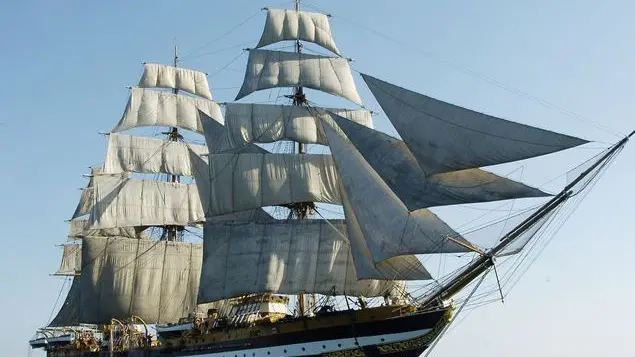 Alla scoperta dell'Amerigo Vespucci, in mare per fare il giro del mondo