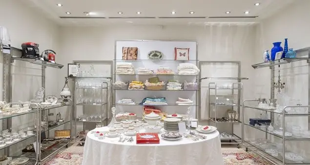 Il temporary shop di Vidas a Milano, grandi firme al fianco della Casa Sollievo Bimbi