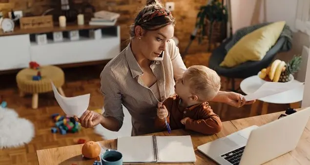 Mamme meno attaccate al lavoro?