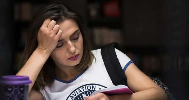 «Quasi laureata è ancora sotto l’ala della mamma. Sarà pronta per il lavoro?»