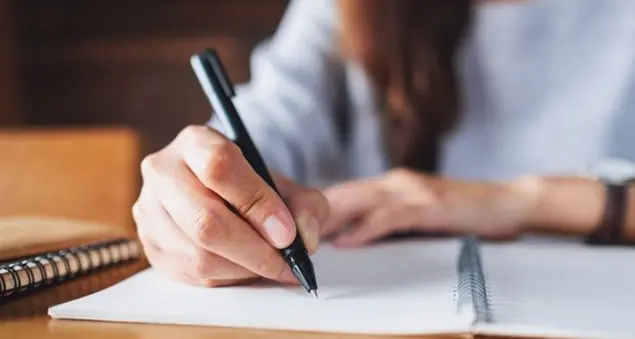 Scrivere di giovani è una missione delicata che merita un premio