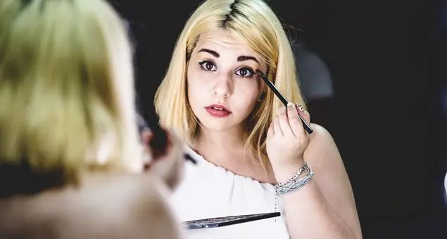 «Noemi, troppo attenta al suo aspetto fisico e ad avere tutti gli occhi per sé»