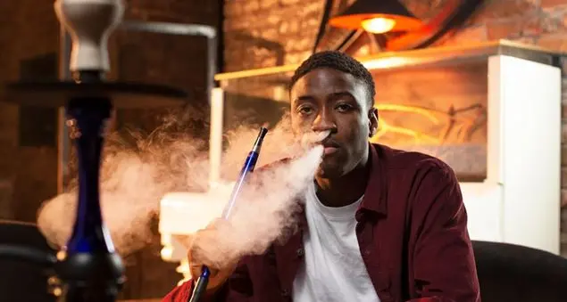 «Mio figlio, adottato a 5 anni, oggi adolescente dalle compagnie pericolose»