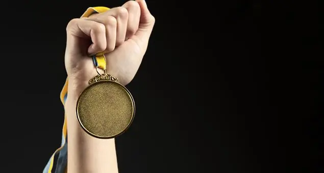 Adolescenti e ansia: come aiutarli se oggi «sei qualcuno solo se riesci a primeggiare»