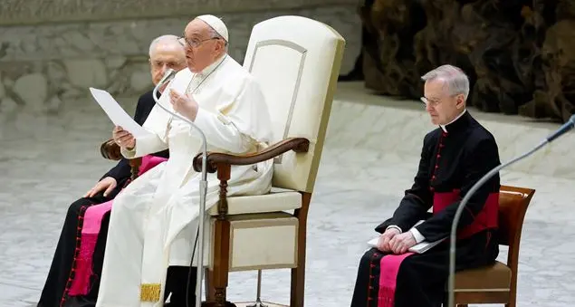 «Essere pazienti è un atto d’amore». Ed elogia un papà israeliano e uno arabo che hanno perso i figli in guerra