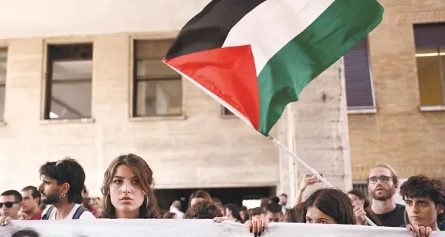 L'università è luogo di confronto e discussione, non di picchettaggi