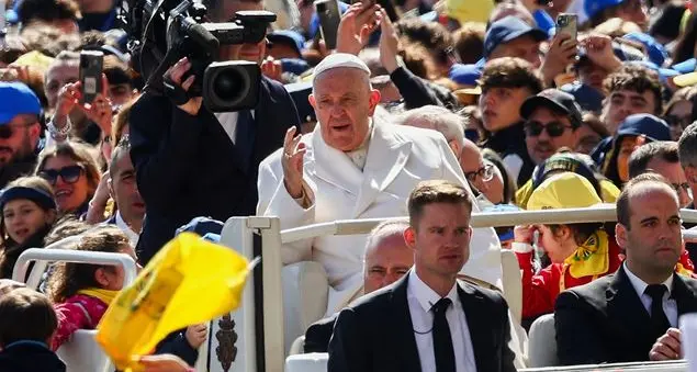 Il Papa all'Ac: «Siate atleti e portabandiera di sinodalità»