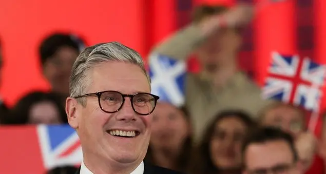 Il ciclone Labour travolge i conservatori: Keir Starmer è il nuovo premier