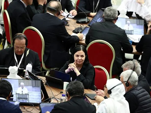 Il diaconato alle donne fuori dai tavoli sinodali