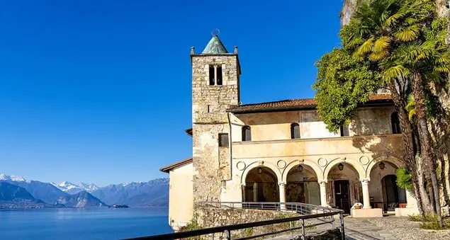 Scavato nella roccia per grazia ricevuta: scoprire l'Eremo di Santa Caterina del Sasso