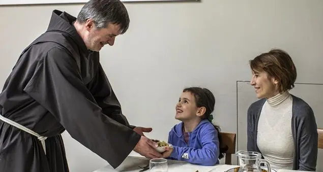Operazione pane, a Natale un aiuto ancora più grande per chi è solo e fragile