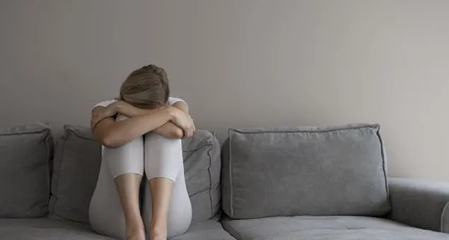 «Mio figlio mi critica costantemente per il mio aspetto fisico, e questo mi spezza il cuore»