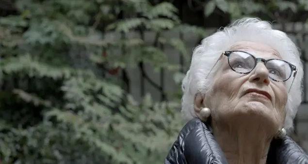 Il peso e l'onore di essere i figli di Liliana Segre