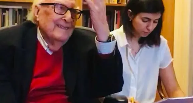 «Con il premio intitolato a nonno è come se fossi ancora seduta a lavorare accanto a lui»