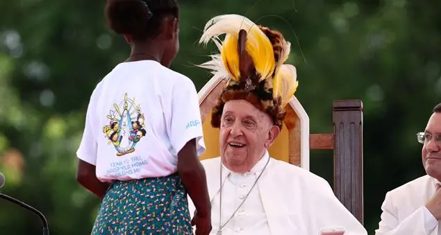 Il Papa ai fedeli di Vanimo: «Siete un Paradiso, basta droghe e magie»