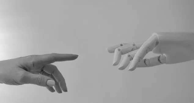 Deus in machina, l’ennesima trappola della modernità