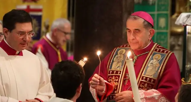 «La gente è stanca della politica di battibecchi e della comunicazione che esalta la spazzatura della vita»