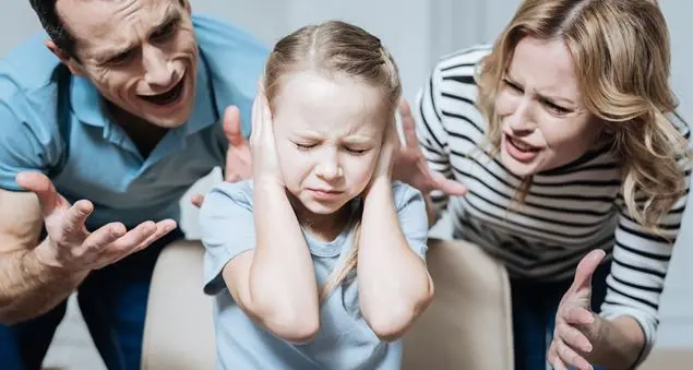 Infanzia maltrattata: il 36% dei minori subisce violenza verbale