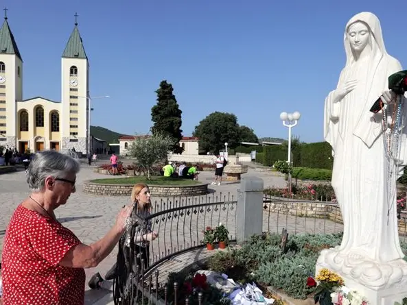 Medjugorje, via libera ai pellegrinaggi ma non è un riconoscimento della «soprannaturalità» delle apparizioni