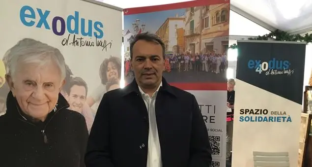 La clinica mobile di \"Progetto HOPE\" fa tappa a Milano per i 40 anni di Exodus di don Mazzi