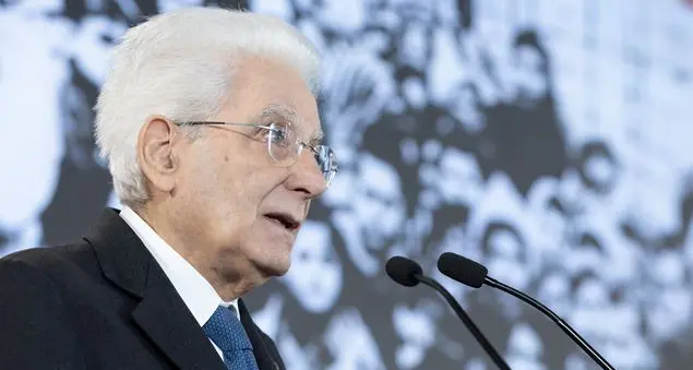 Mattarella, da dieci anni il più amato dagli italiani
