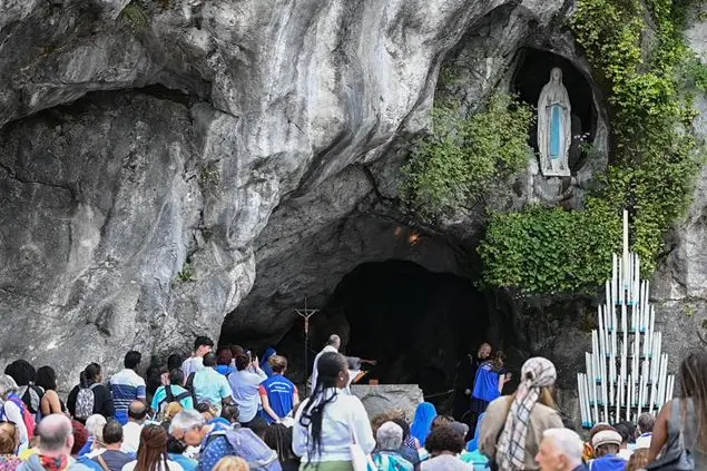 La Grotta delle Apparizioni di Lourdes , ANSA