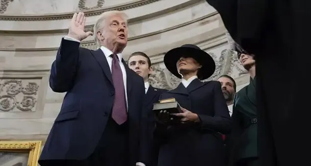 Donald Trump promette all'America \"l'età dell'oro\"