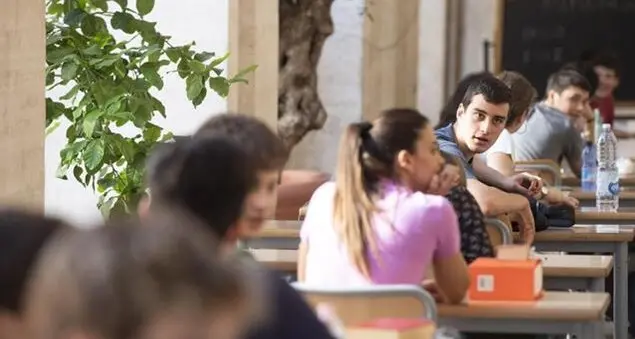 Erba: «Bene la prova di cittadinanza se è occasione di riflessione su di sé e sul proprio stare nel mondo»