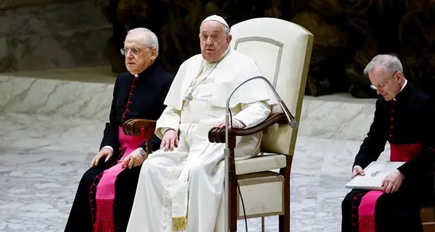 Il Papa: «La memoria dell'olocausto inviti a impegnarsi per la pace in tutto il mondo»