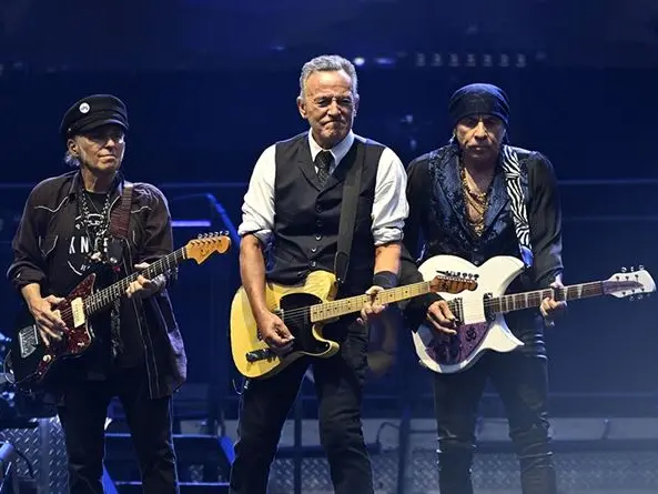 Rock (e politica), Bruce Springsteen a San Siro attacca Trump e unisce tre generazioni