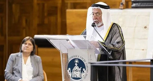 L'Emiro di Sharjah dona un antico manoscritto all'Università Cattolica
