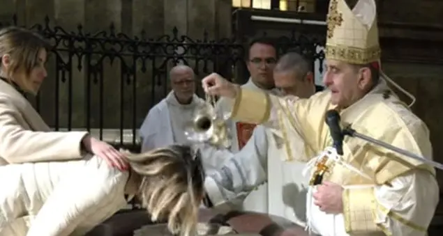 A Milano cresce il numero di giovani e italiani che abbraccia la fede da adulti