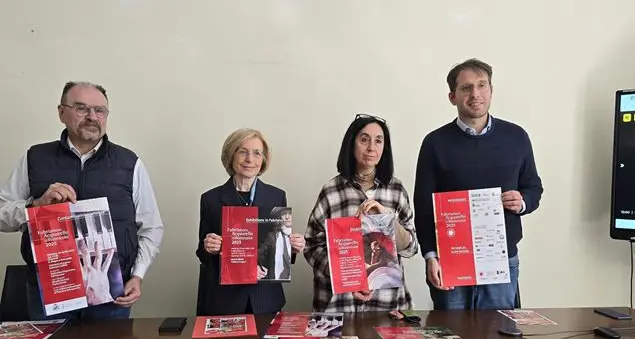 Fabriano torna capitale della pittura ad acqua su carta con artisti da tutto il mondo