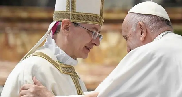 Chi è Diego Ravelli, il vescovo che pronuncerà l'Extra Omnes che dà inizio al Conclave