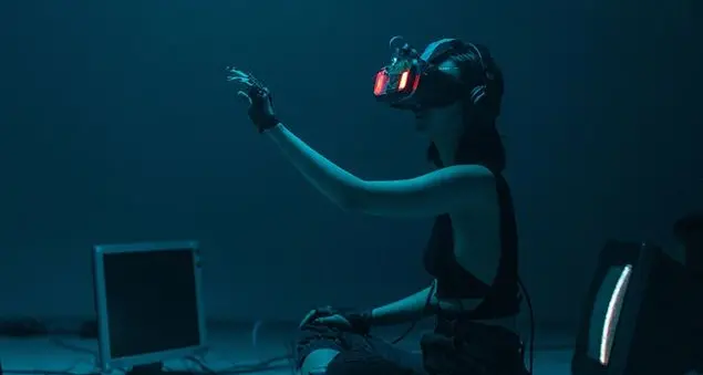 «Società digitale: è una schiavitù?»