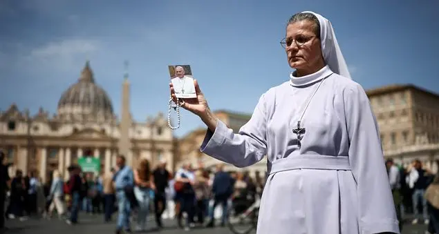 Niente catafalco, una sola bara. Come sarà il funerale \"semplificato\" del Papa (per volere di Bergoglio)