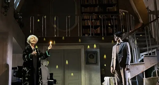 Le lezioni d'amore di Milena Vukotic che festeggia i suoi 90 anni in scena