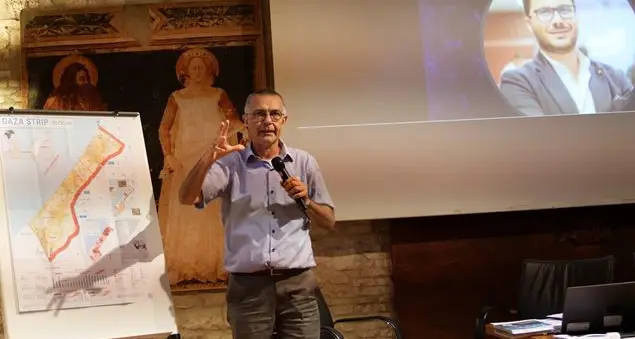 \"Sotto il cielo di Gaza\": storie dalla Palestina per capire la tragedia di un popolo, prima e dopo il 7 ottobre