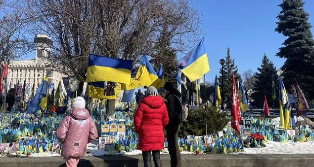 Tre anni di guerra: a Kyiv il giorno della memoria e della preghiera