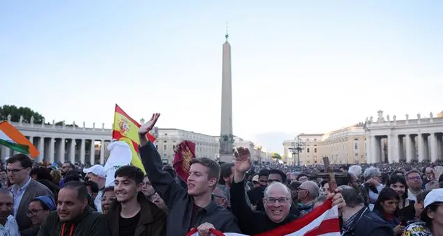«Non conoscevamo il nuovo Papa ma siamo rimasti conquistati dalla sua emozione»