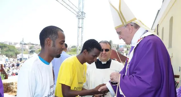 Francesco e quel viaggio a Lampedusa profezia di un pontificato