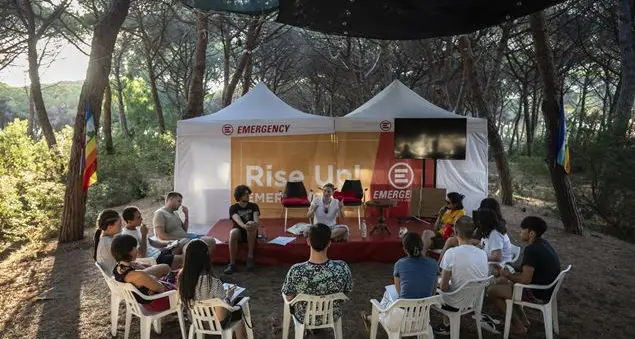 Migrazioni, povertà e diritti negati: i temi chiave dei campi estivi di Emergency